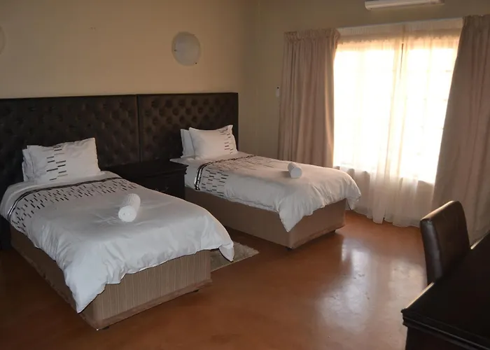 Thabaledi Game Lodge