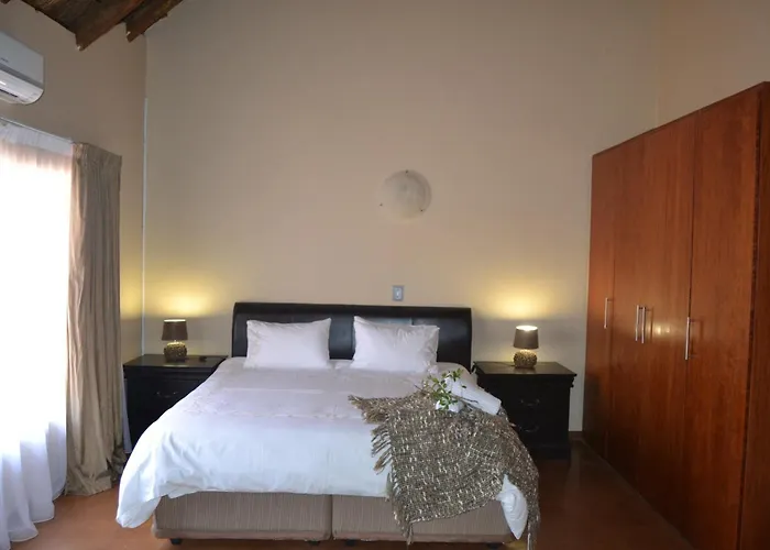 Thabaledi Game Lodge